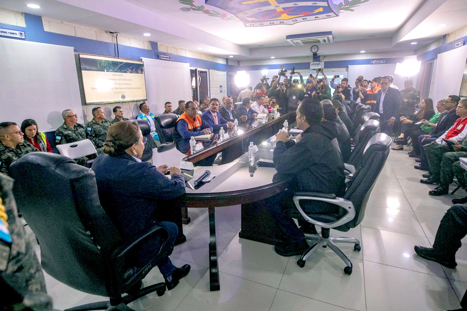 Presidenta Xiomara Castro dispone 500 millones de lempiras para atender emergencia por lluvias en el país